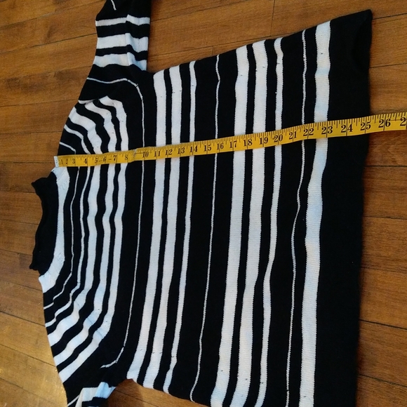 Size M Gap wool blend white and black striped turtleneck sweater - Picture 10 of 14